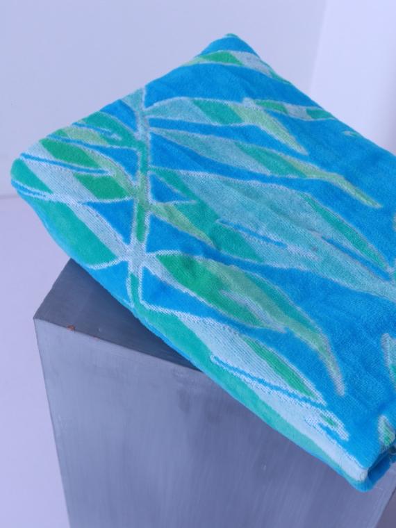 Bold Stripe Edition – Soft & Vibrant Towel