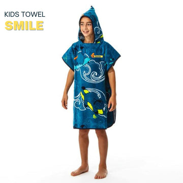 Embroided kids bathrobe